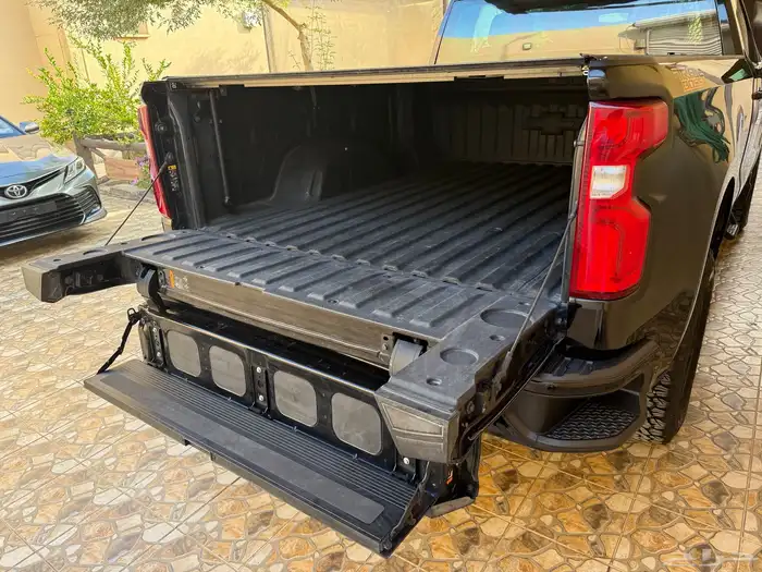 سفروليه سلفرادو Z71 المديل 2022 تريل بوس فيس لفت 18