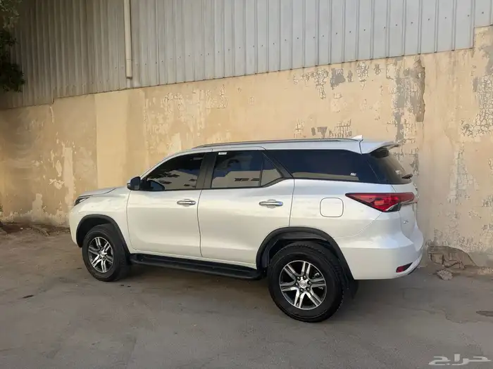 للبيع فورشينر 2025 دبل بنزين 12