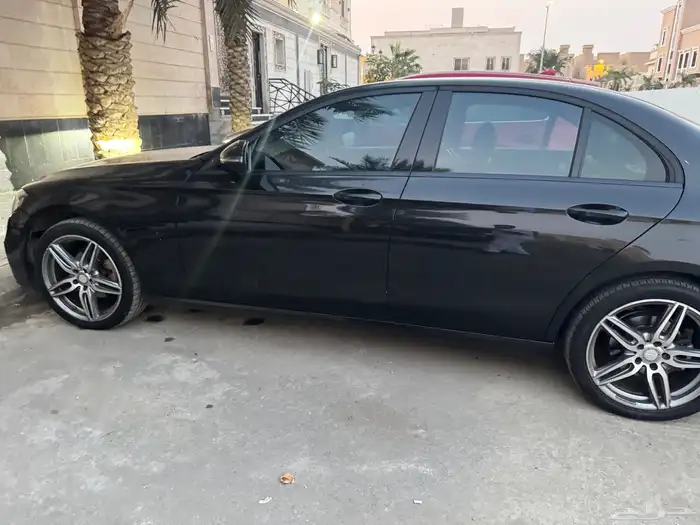 مرسيدس e220 d 2017 ديزل 3