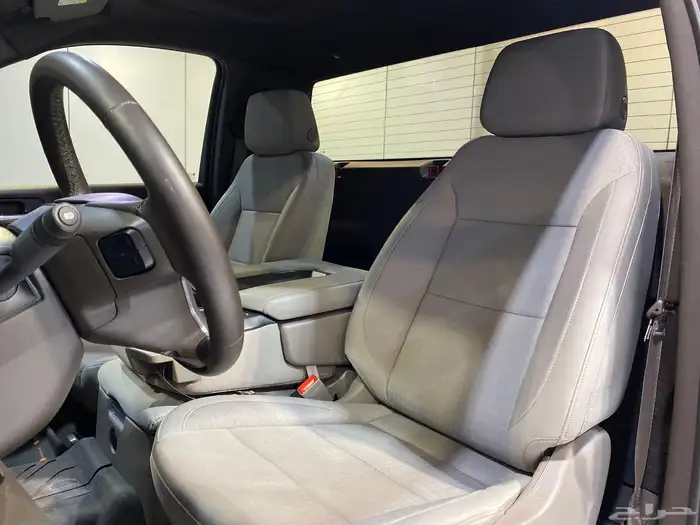 شفورلية سلفرادو 2024بحالة ممتازة جدا جدا 9