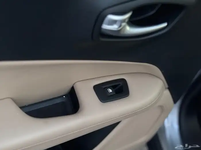 جيب jeep كومباس 2020 عداد 10 الف 26