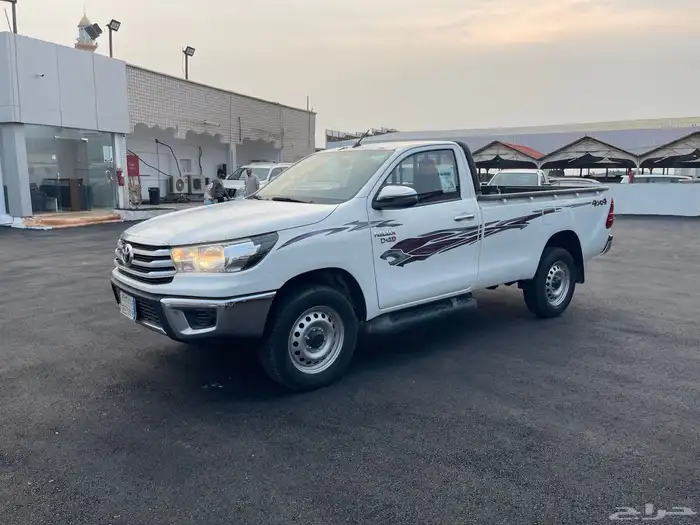 هايلكس غماره ديزل دبل GLX 2023 17