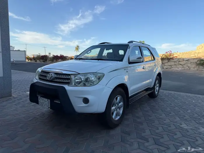 فورتشنر 2009 مخزن ماشي 234 فقط 6 سرندل قير عايدي 0