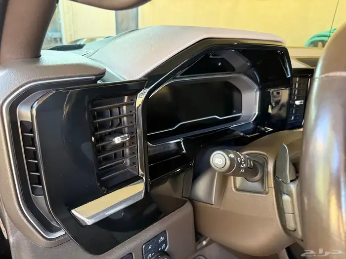 سفروليه سلفرادو Z71 المديل 2022 تريل بوس فيس لفت 47