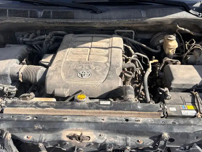 سكويا 2008 فل كامل مكينة 5.7 بدون دبل 8