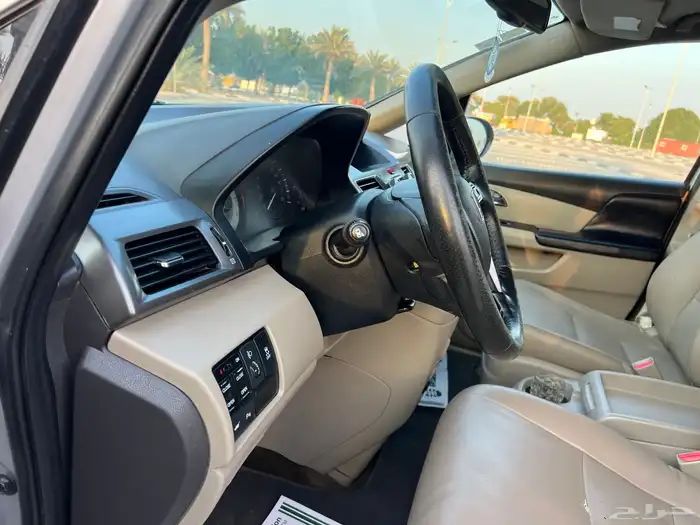 هوندا اوديسي فل كامل موديل 2014 28