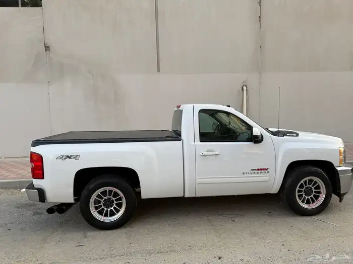 شيفرولية سلفرادو 7