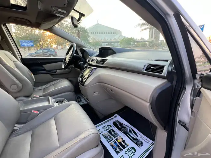 هوندا اوديسي فل كامل موديل 2014 54