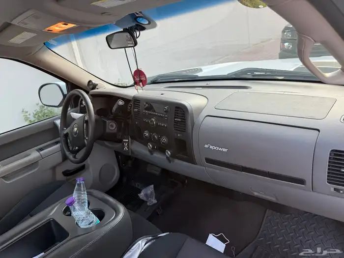 شيفرولية سلفرادو 9