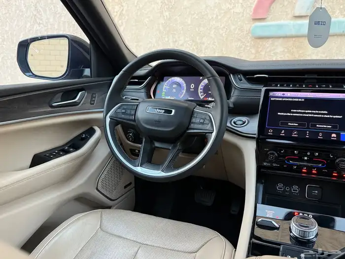 جيب شروكي لمتد 2023 31