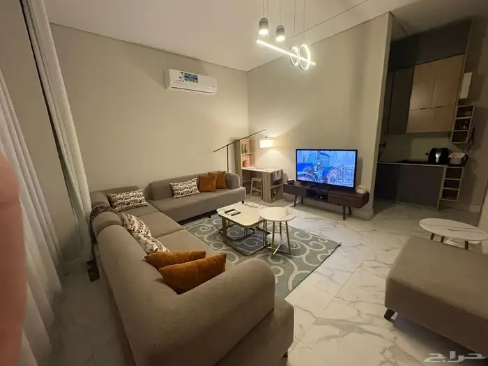 شقة مؤثثة ايجار شهري 2800 2