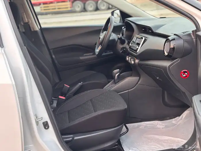 نيسان كيكس 2023 15