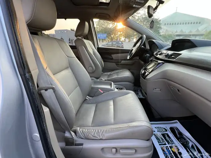 هوندا اوديسي فل كامل موديل 2014 55