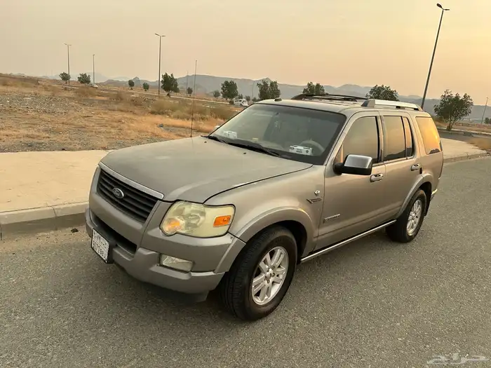 للبيع فورد اكسبلورر 2008 V8 فل كامل نظيف جدا 4