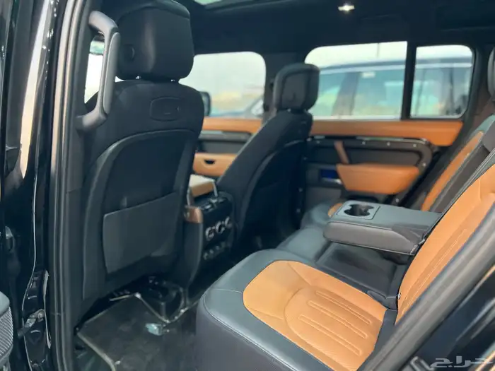 لاند روفر ديفندر X موديل 2021 13