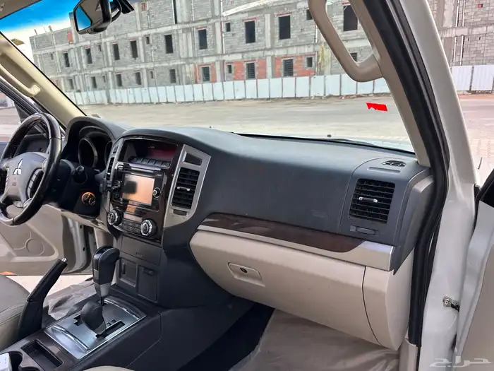 ميتسوبيشي باجيرو2018 فل كامل بانوراما 12