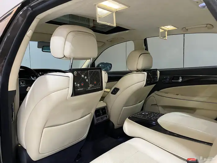 هونداي سنتنيال 2014 VS500 ( أعلى فئة ) بحالة ممتازة 18