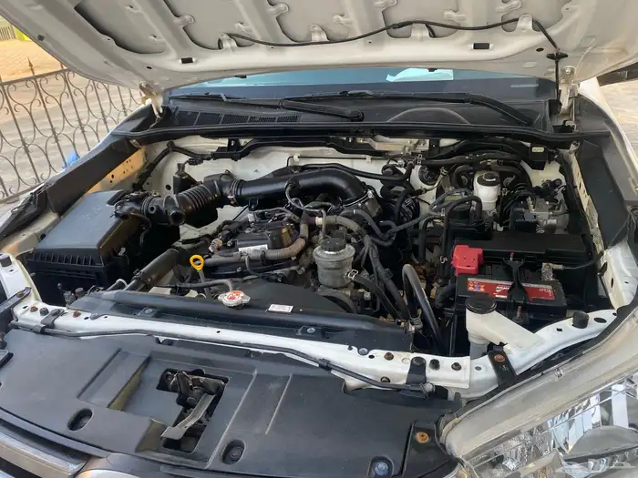 هايلكس GLX - 2020 - مخزن 10