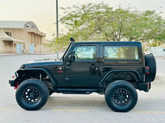 جيب لانجلر ((2016))بحاله ممتازه 5