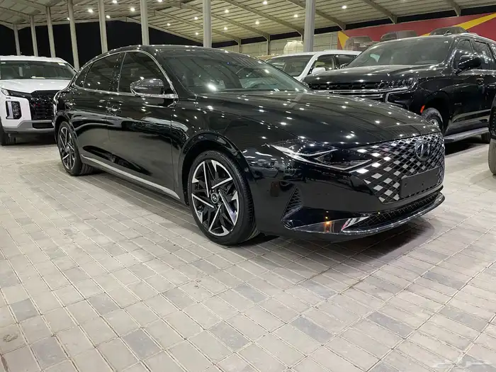 هواندي ازيرا 2022 ( بنزين) 6 سلندر 1