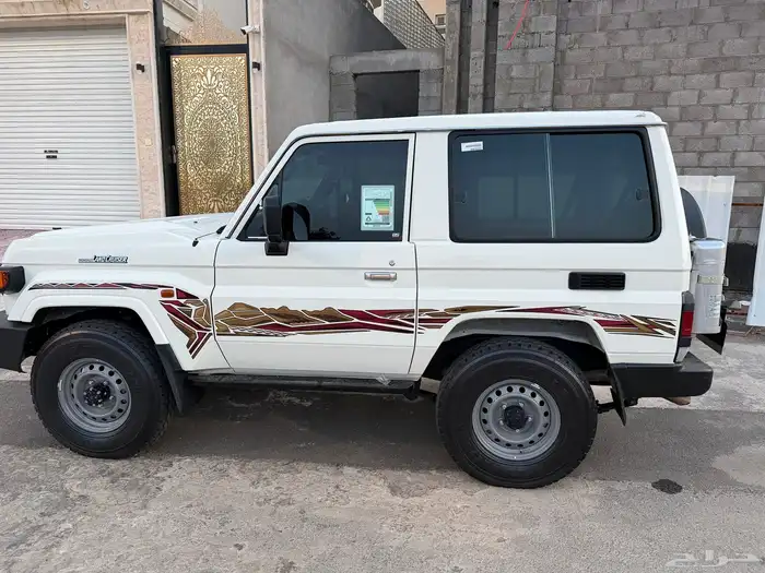 للبيع جيب ربع 2025 دفلك كميرا قير عادي 1