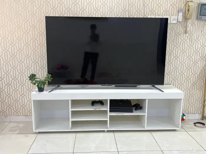 طاولة مكتب تلفزيون 3