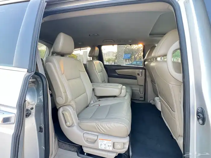 هوندا اوديسي فل كامل موديل 2014 49