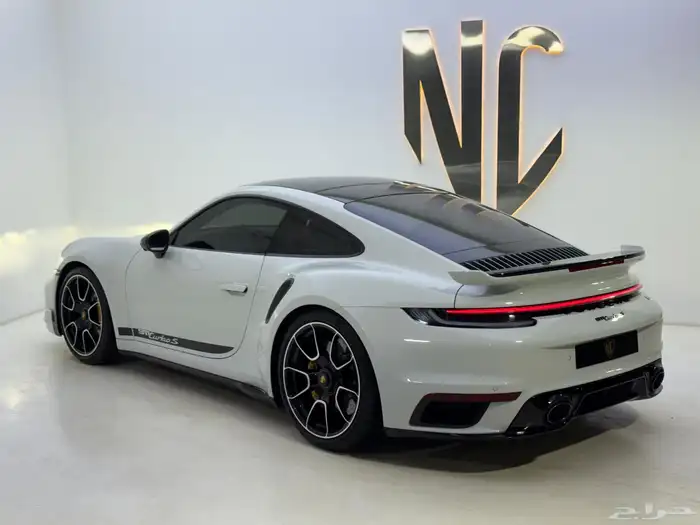 بورش 911 turbo s 8