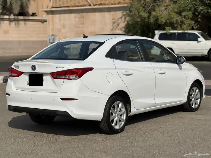 شانجان 7 موديل 2023 السعر 24000 الف 3