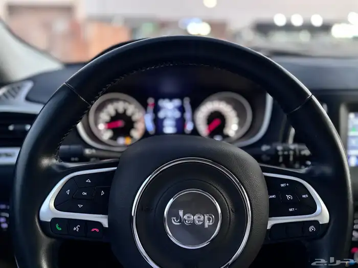 جيب jeep كومباس 2020 عداد 10 الف 36