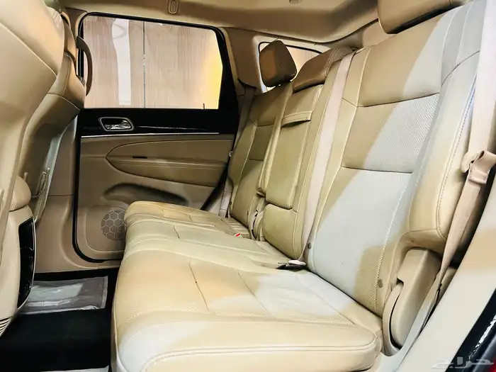 جراند شيروكي 2019 V6 لمتد (( عرض خاص )) 13