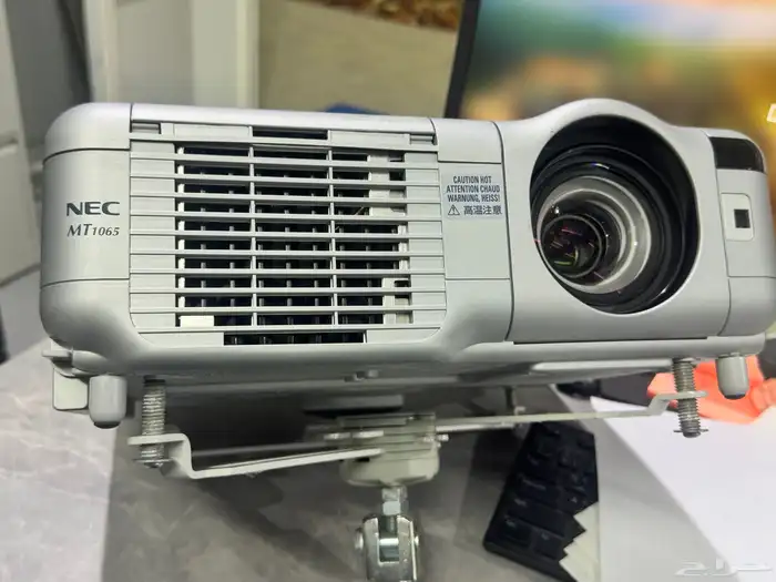 بروجكتر للبيع 3