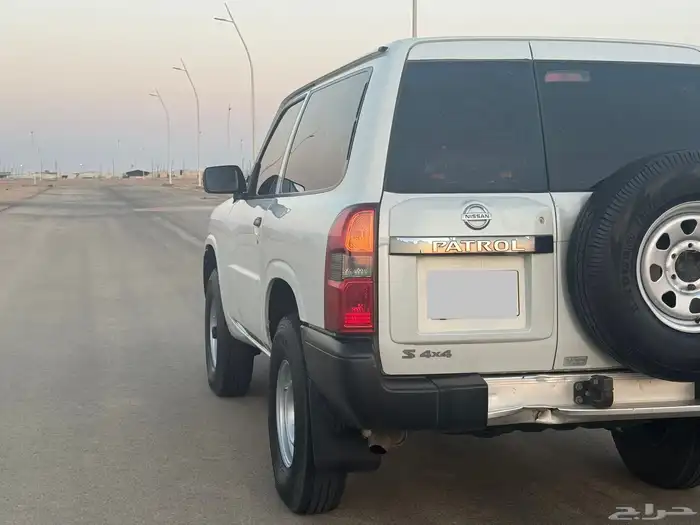 باترول ربع 2009 بحالة ممتازة 11