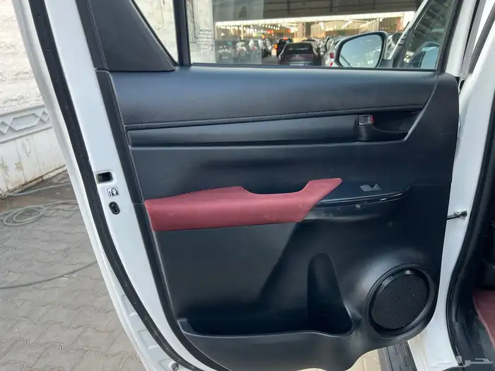 هايلوكس ديزل 2024 قير اوتوماتيك نظيف جدا لدى قمة الاطلال 16