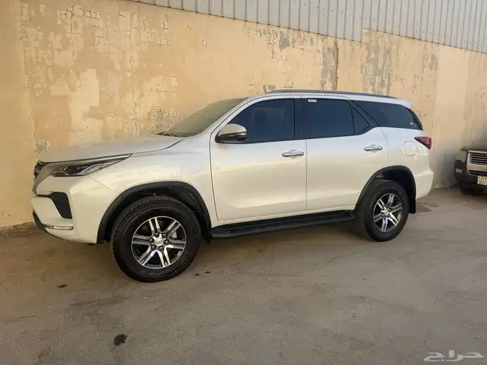 للبيع فورشينر 2025 دبل بنزين 16