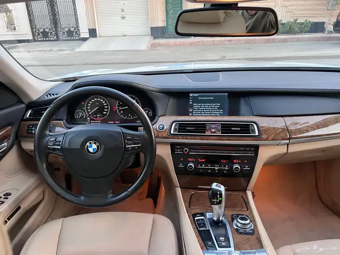 بي ام دبليو الفئة السابعة 730 26