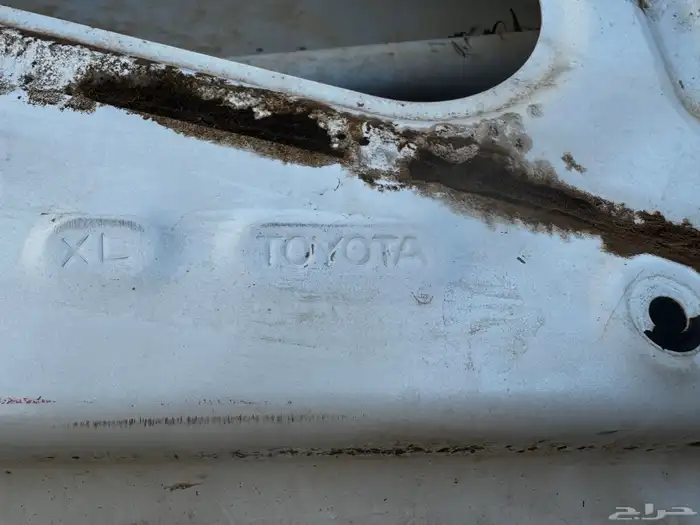 باب هايلكس اصلي وكاله 2012-2015جهه السواق 2