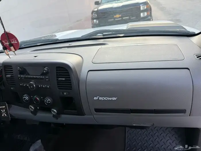 شيفرولية سلفرادو 15