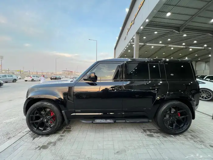 لاند روفر ديفندر X موديل 2021 3