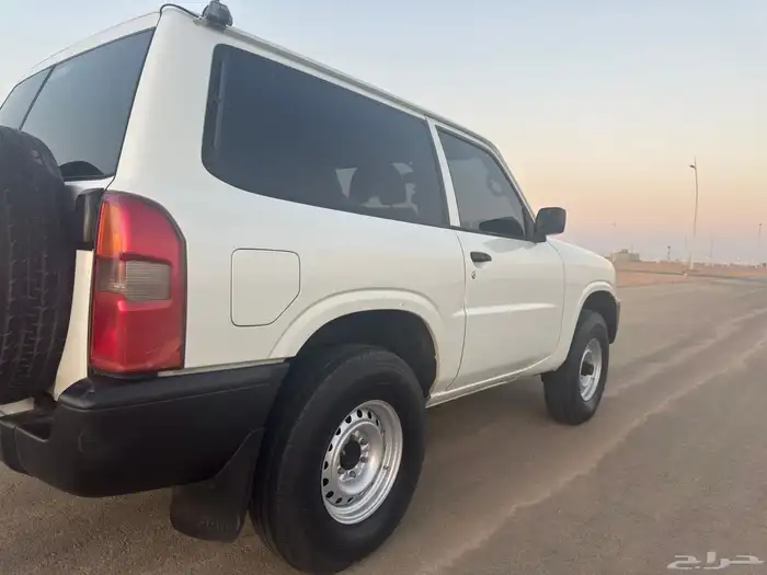 باترول ربع 2009 بحالة ممتازة 14