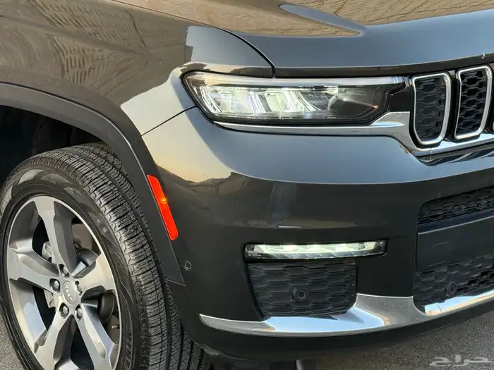 جيب شروكي لمتد 2023 3