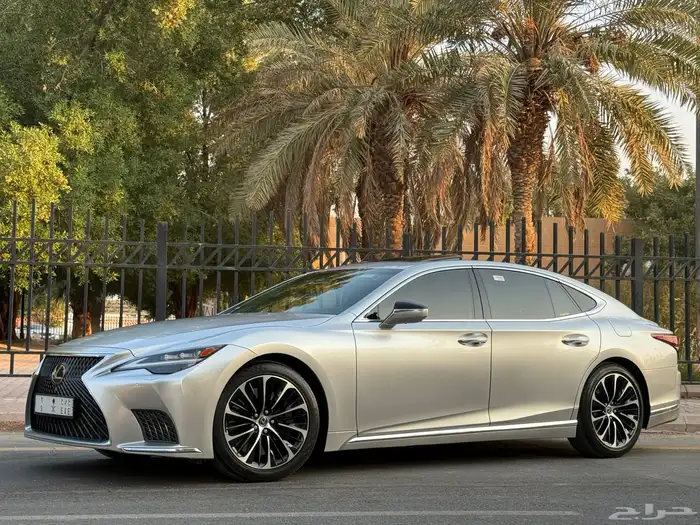 لكزس LS 500 موديل 2023 6