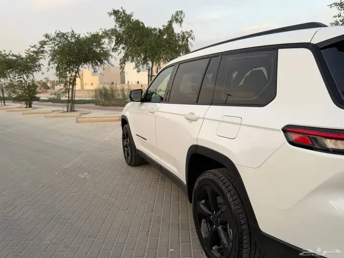 جراند شيروكي بلاك اديشن 2023 Altitude 14