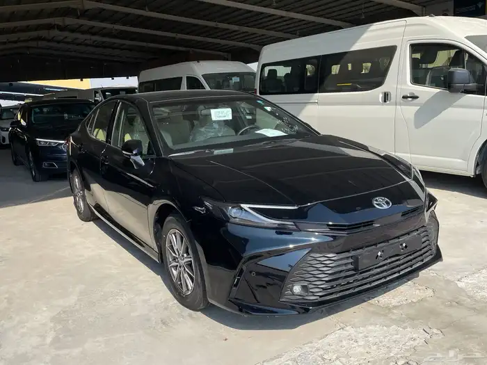 تويوتا كامري استاندر موديل 2025 لون اسود 0
