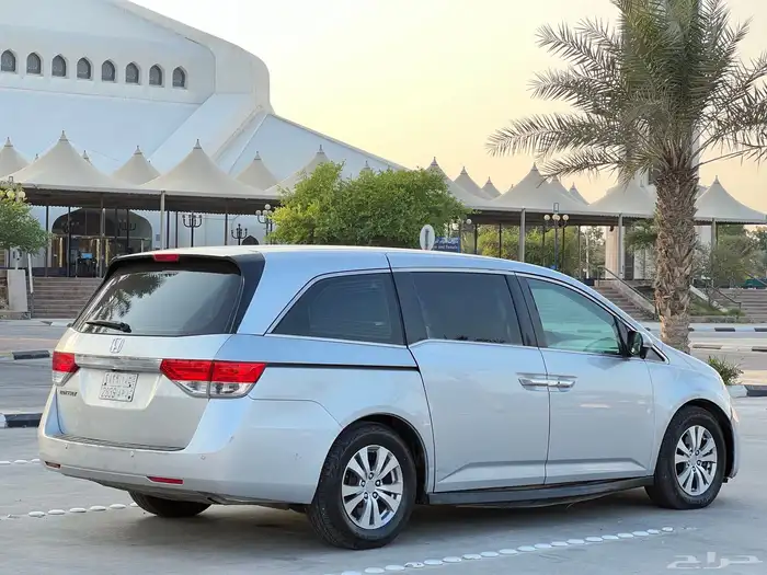 هوندا اوديسي فل كامل موديل 2014 17