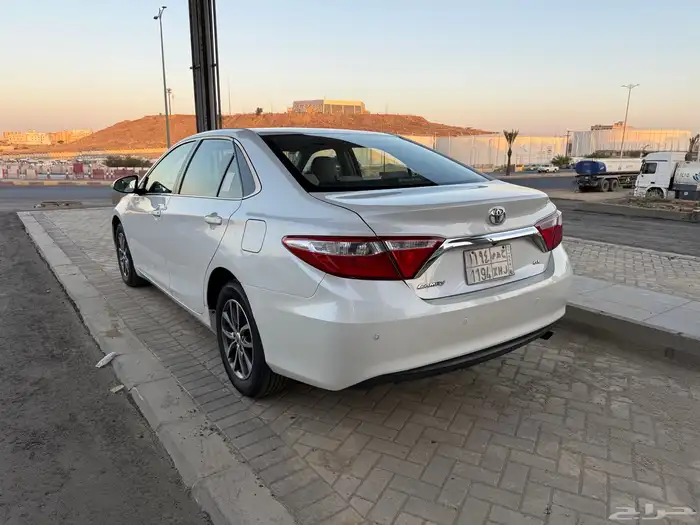 كامري مخزن 2016 ماشيه 190 الف بودي وكاله 2