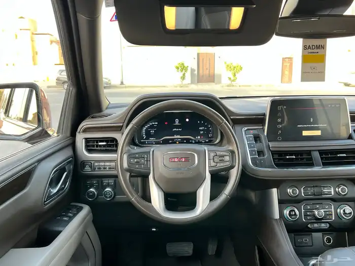 جي ام سي 2023 Sle - عنابي نظيف جدا 25