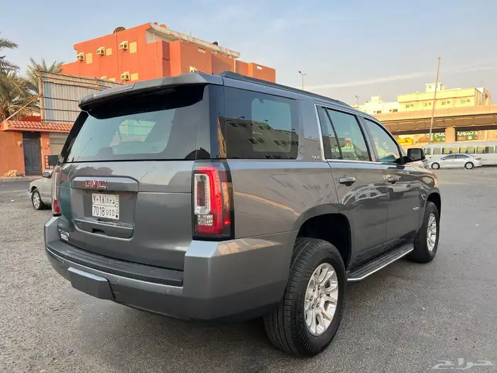 جمس يوكن 2018 سعودي SLE رادار شنطة كهرب شبه الجديد 2