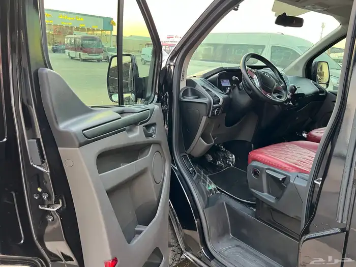 فان 9 ركاب تورينو فورد 2023 شبة جديد ديزل سعودي 10