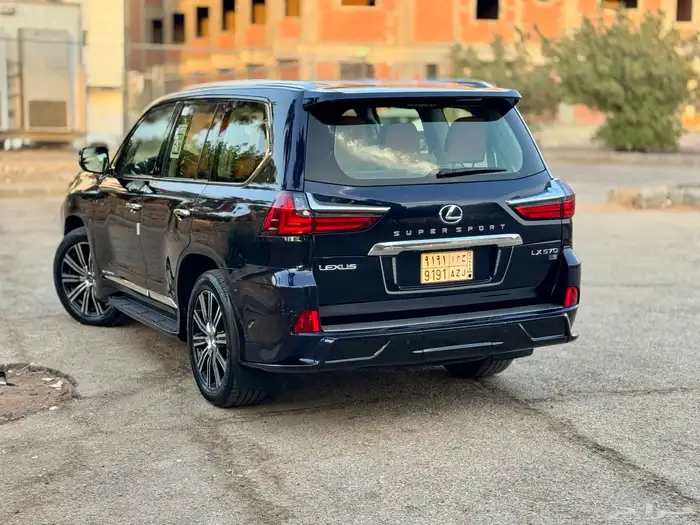 للبيع جيب لكزس 2016 ((DD))(بريمي) ((نظيف جدا )) 26